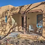 Cozy Adobe Casita 1 Mile to Santa Fe Plaza!